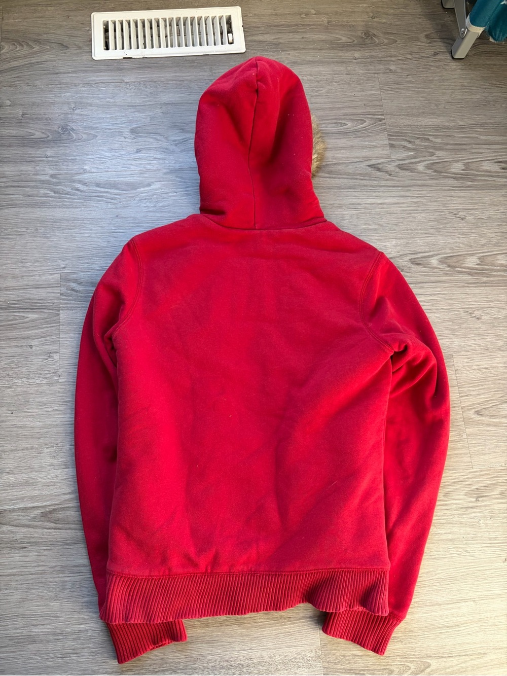 Aeropostale vintage women’s Red Faux-Fur Lined Hoodie Jacket - Picture 2 of 7